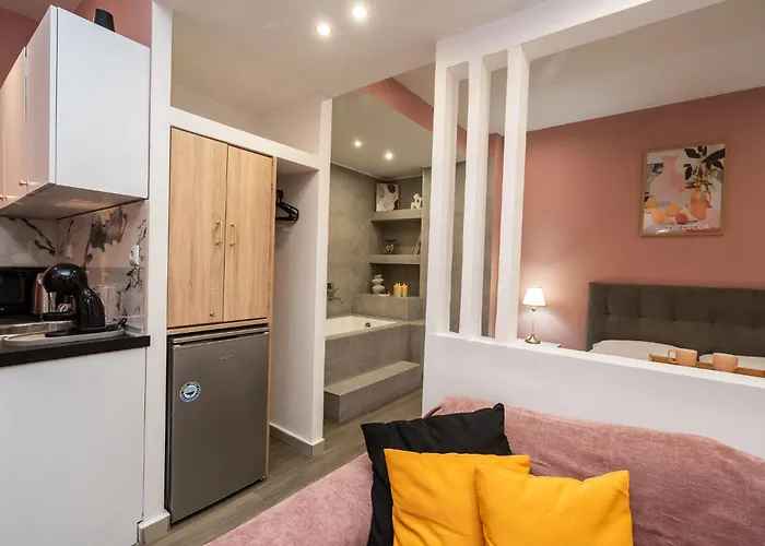 公寓 Anasa Jacuzzi *